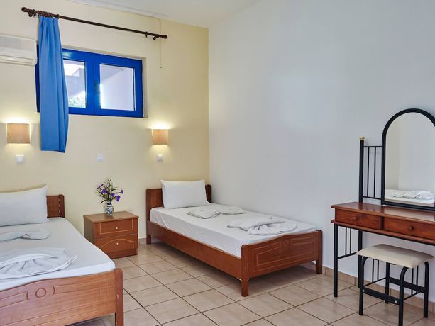 Imagen de la habitación del Hotel Lindos Athena. Foto 6