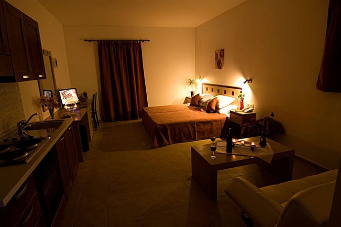 Imagen de los interiores del Hotel Lindos Blue Sky. Foto 11