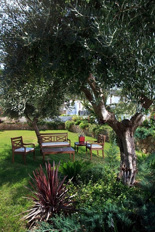 Imagen de los exteriores del Hotel Lindos Blue Sky. Foto 7