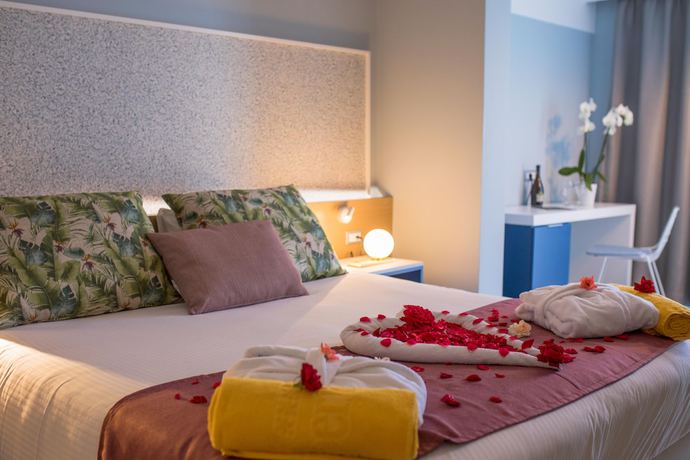 Imagen de la habitación del Hotel Lindos Breeze Beach. Foto 17