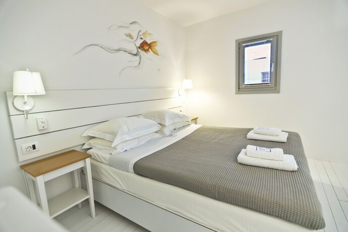 Imagen de la habitación del Hotel Lindos Comfy Suites. Foto 20
