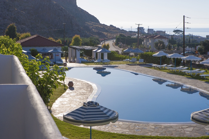 Imagen de la piscina del Hotel Lindos Sun. Foto 16
