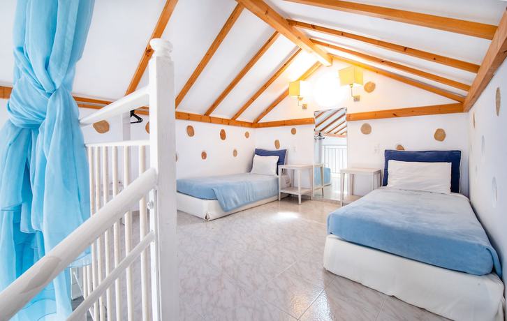 Imagen de la habitación del Hotel Lindos View. Foto 4