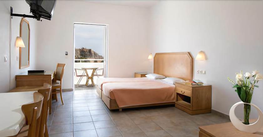 Imagen de la habitación del Hotel Lindos View. Foto 12