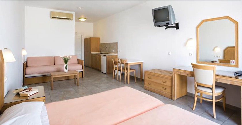 Imagen de la habitación del Hotel Lindos View. Foto 15