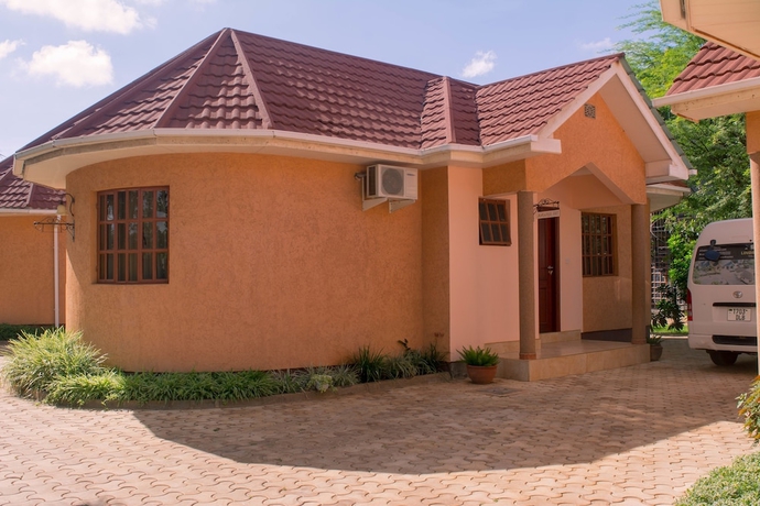 Imagen de los exteriores del Hotel Lindrin Lodge. Foto 15