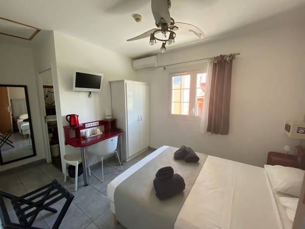 Imagen de la habitación del Hotel Lindsey. Foto 4