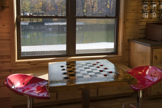 Imagen de los interiores del Hotel Lindsey's Resort. Foto 16