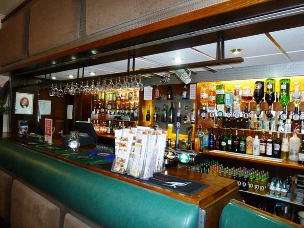 Imagen del bar/restaurante del Hotel Lindum. Foto 2