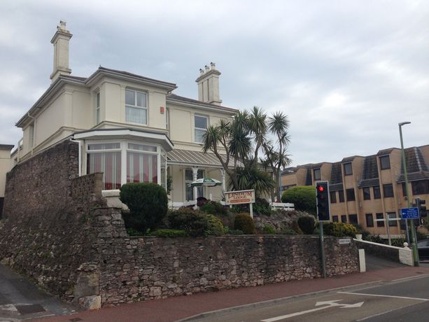 Imagen de los interiores del Hotel Lindum Lodge. Foto 15