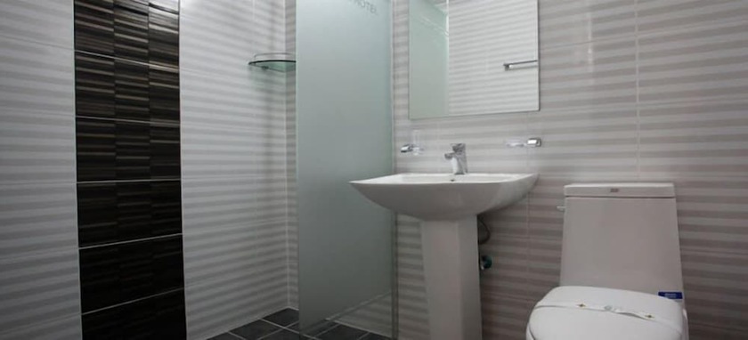Imagen de la habitación del Hotel Line Plus. Foto 16