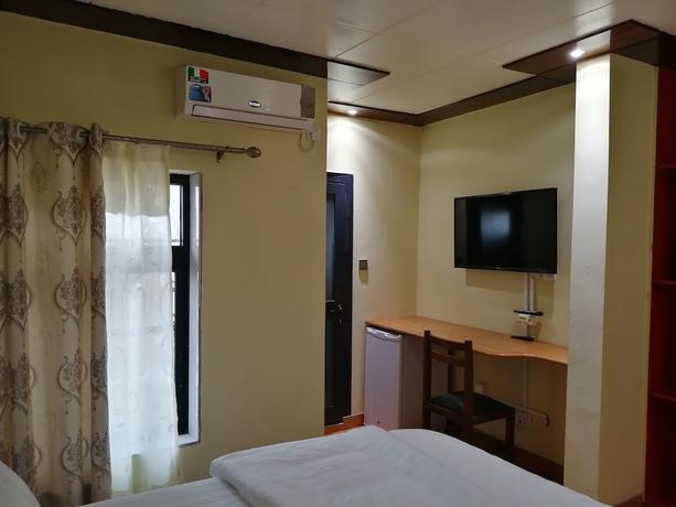 Imagen de la habitación del Hotel Line-Residence. Foto 11