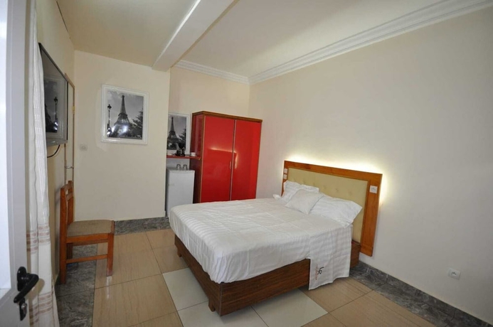 Imagen de la habitación del Hotel Line-Residence. Foto 15