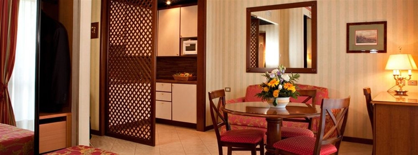 Imagen de los interiores del Hotel Linea Uno Hotel and Residence Milano. Foto 11