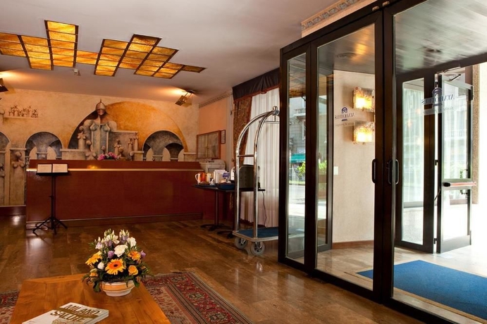 Imagen de los interiores del Hotel Linea Uno Hotel and Residence Milano. Foto 13