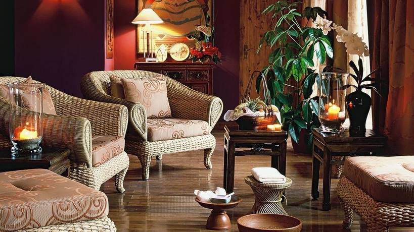 Imagen de la piscina del Hotel Ling Bao. Foto 12