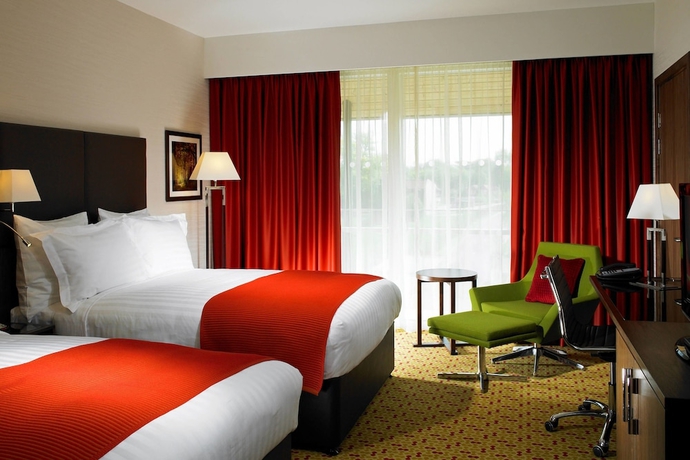 Imagen de la habitación del Hotel Lingfield Park Marriott and Country Club. Foto 9