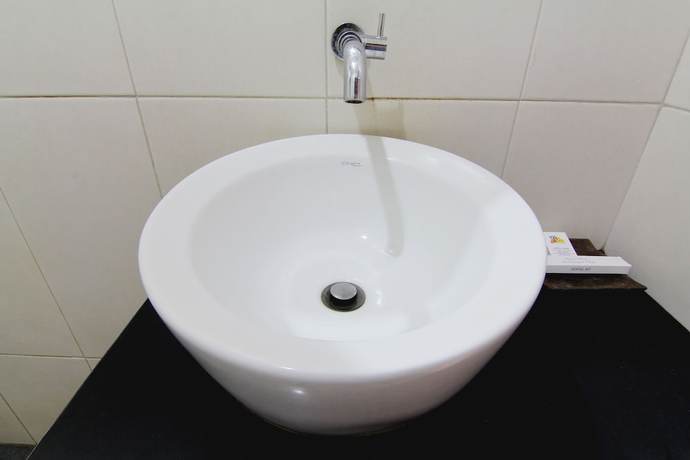 Imagen de la habitación del Hotel Lingga Hotel. Foto 3