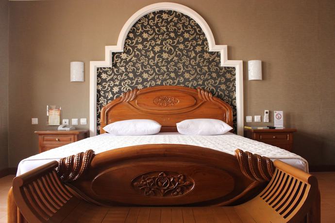 Imagen de la habitación del Hotel Lingga Hotel. Foto 12