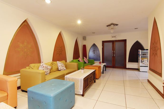 Imagen de los interiores del Hotel Lingga Hotel. Foto 20