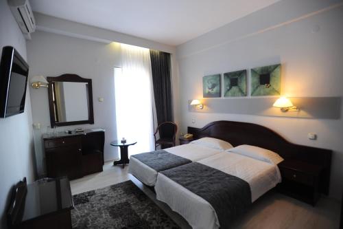 Imagen de la habitación del Hotel Lingos. Foto 7