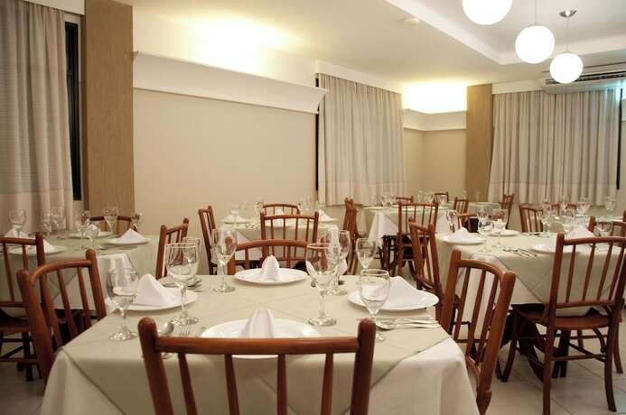 Imagen del bar/restaurante del Hotel Linhatur, Linhares. Foto 11