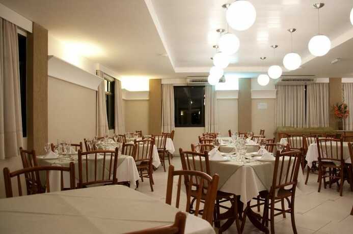 Imagen del bar/restaurante del Hotel Linhatur, Linhares. Foto 13