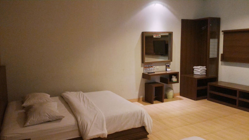 Imagen de los exteriores del Hotel Link Costel. Foto 14