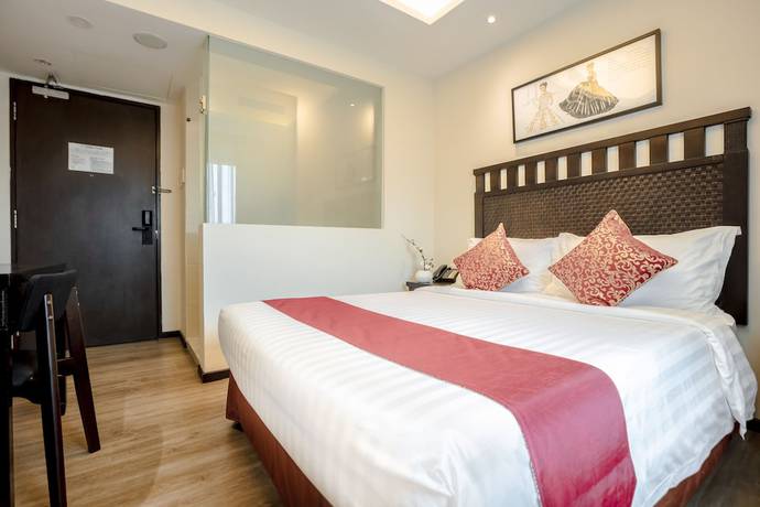 Imagen de la habitación del Hotel Link. Foto 6