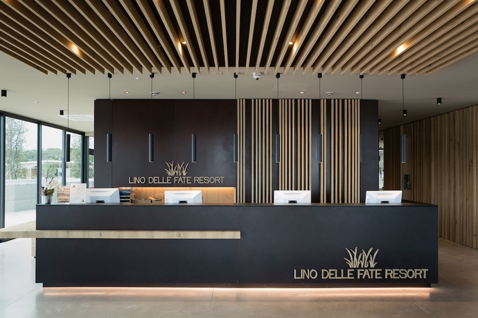 Imagen de los interiores del Hotel Lino Delle Fate Eco Village Resort. Foto 18