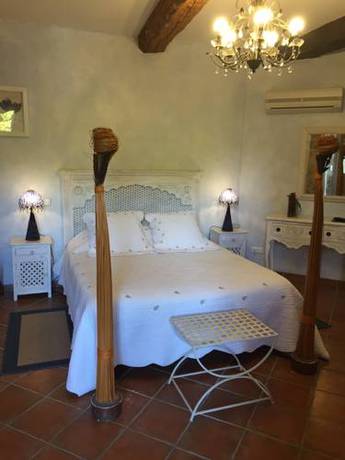 Imagen de la habitación del Hotel L'instant S&eacute;vign&eacute;. Foto 4