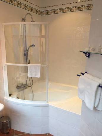 Imagen de la habitación del Hotel L'instant S&eacute;vign&eacute;. Foto 16