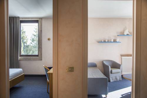 Imagen de la habitación del Hotel Linta Park. Foto 3