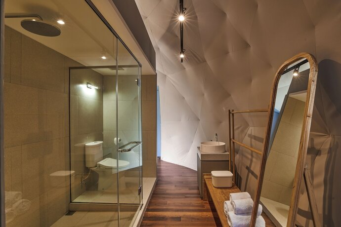 Imagen general del Hotel Lintang Luku Tent Resort. Foto 6