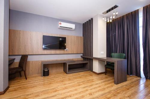 Imagen de la habitación del Hotel Lintas Platinum. Foto 7