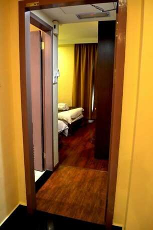Imagen general del Hotel Lintas Plaza. Foto 10