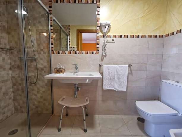 Imagen de la habitación del Hotel Liñares, Poio. Foto 5