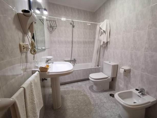 Imagen de la habitación del Hotel Liñares, Poio. Foto 11