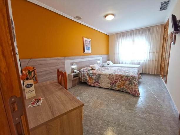 Imagen de la habitación del Hotel Liñares, Poio. Foto 13