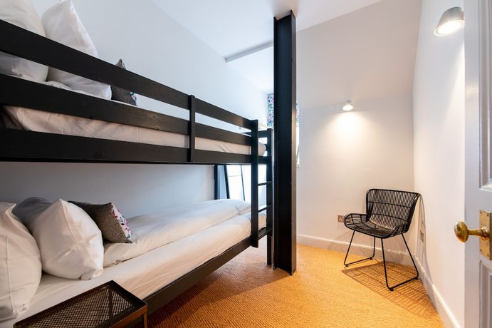 Imagen de la habitación del Hotel Linton Collection - 28 North Bridge. Foto 17