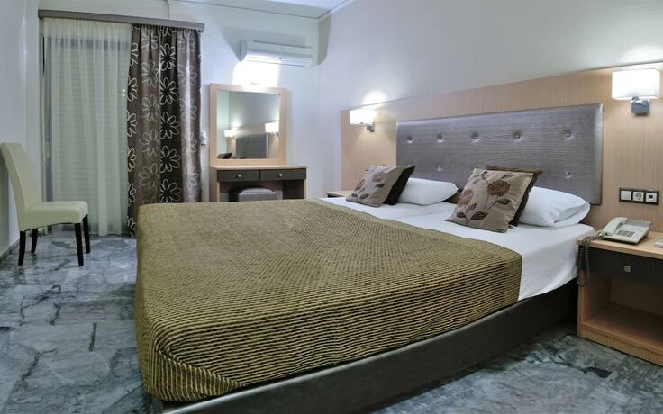 Imagen de la habitación del Hotel Lintzi. Foto 16