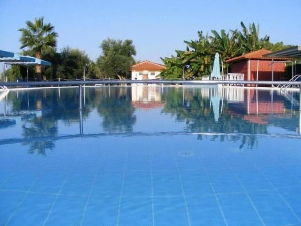 Imagen general del Hotel Lintzi. Foto 2