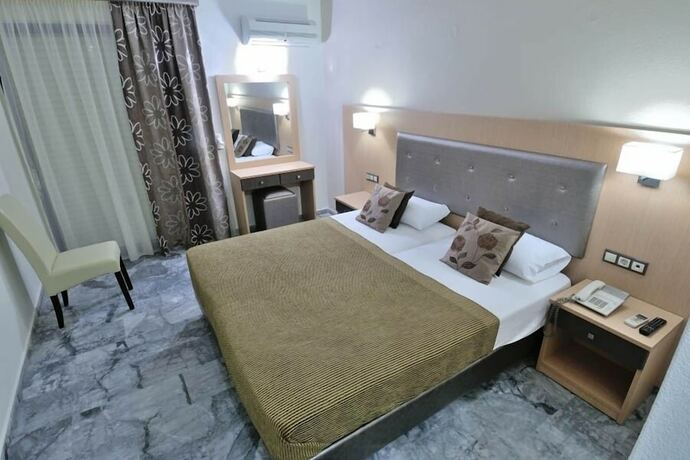 Imagen de la habitación del Hotel Lintzi. Foto 18