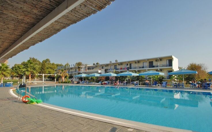 Imagen general del Hotel Lintzi. Foto 8