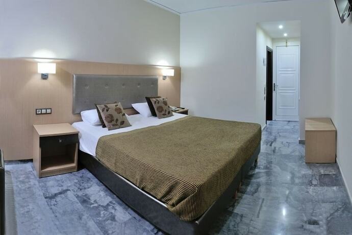 Imagen general del Hotel Lintzi. Foto 11