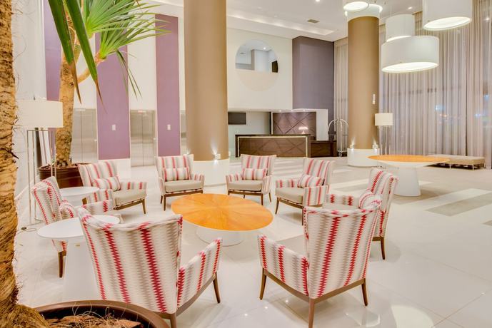 Imagen de los interiores del Hotel Linx Confins. Foto 17
