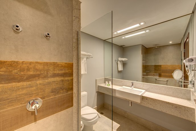 Imagen de la habitación del Hotel Linx Confins. Foto 9
