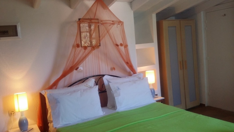 Imagen de la habitación del Hotel Liofoto. Foto 8