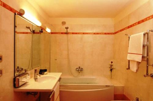 Imagen de la habitación del Hotel Liolá, Castrocielo. Foto 11