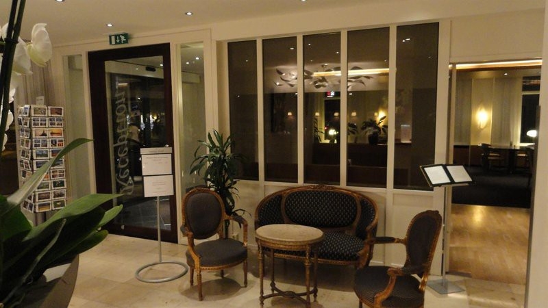 Imagen general del Hotel Lion D'or. Foto 11